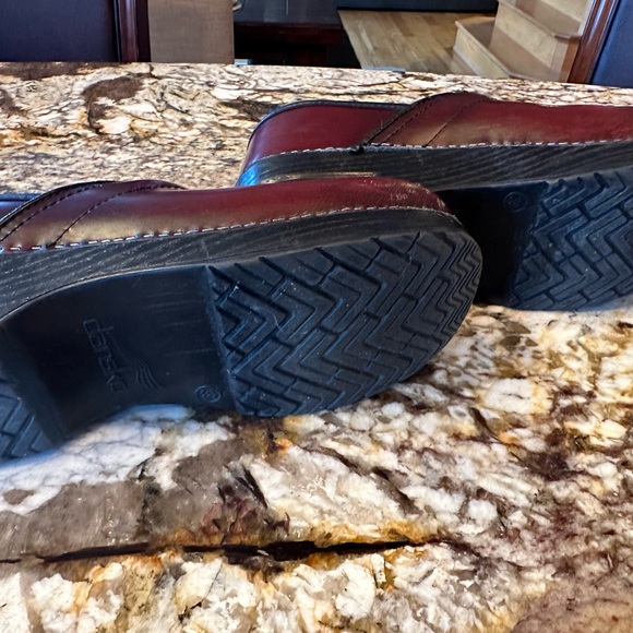 Dansko shoes - Picture 3 of 3
